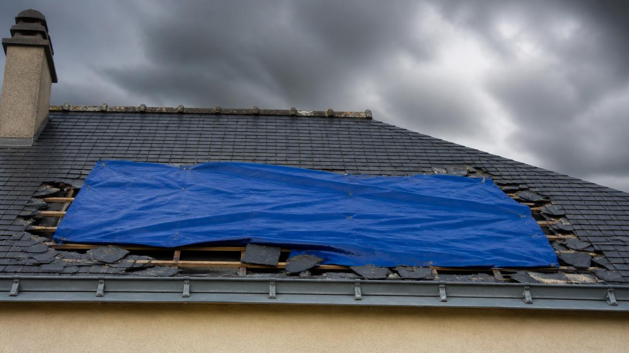 Toiture endommagée après tempête : agir à Clohars-Fouesnant